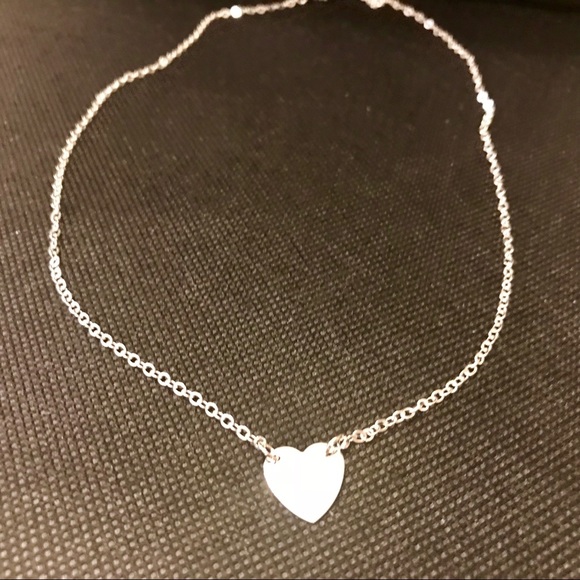 NWT Stunning Silver Simple Heart Necklace - Picture 7 of 7